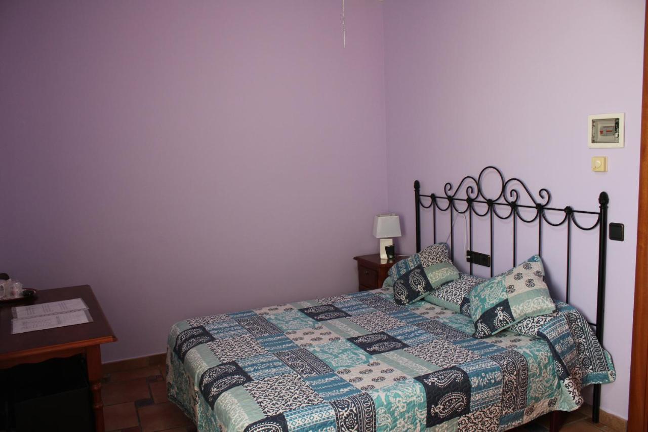 Hostal La Savina Cervera  Esterno foto